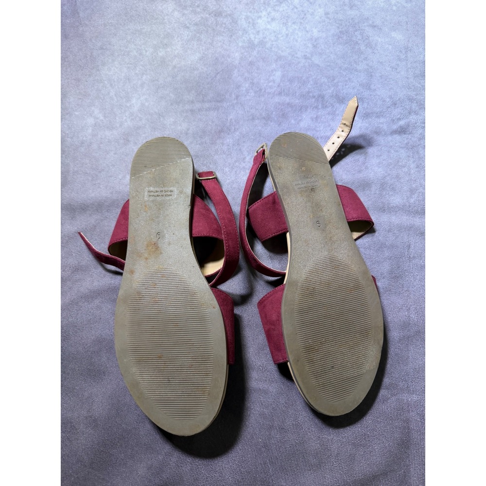 Old Navy Clean Sandal Womens 9 Burgundy Maroon Faux Suede Multi Strap Flat215075 - Picture 5 of 6